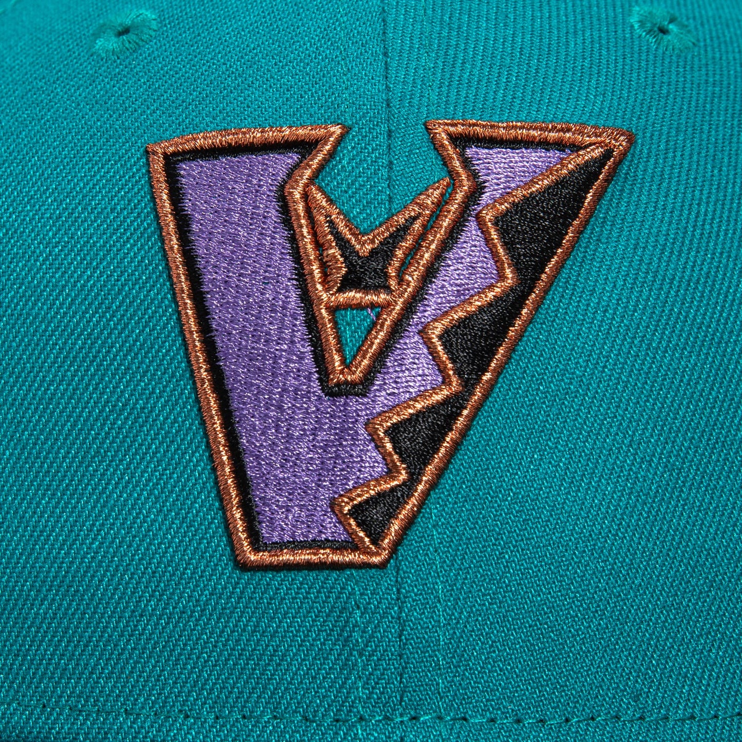 New Era 59Fifty Arizona Diamondbacks 2001 World Series Patch Upside Down Hat - Teal, Black, Purple